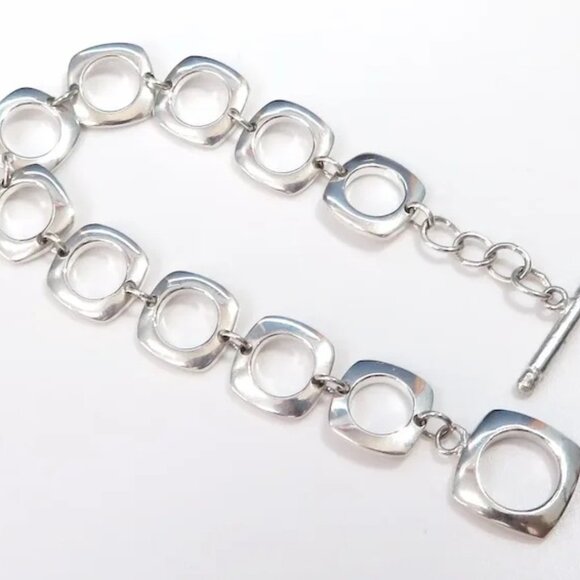Vintage Tiffany & Co. Sterling Silver Cushion Square Link Toggle Bracelet - Picture 3 of 10